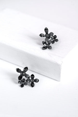 Forget me not black trio earrings