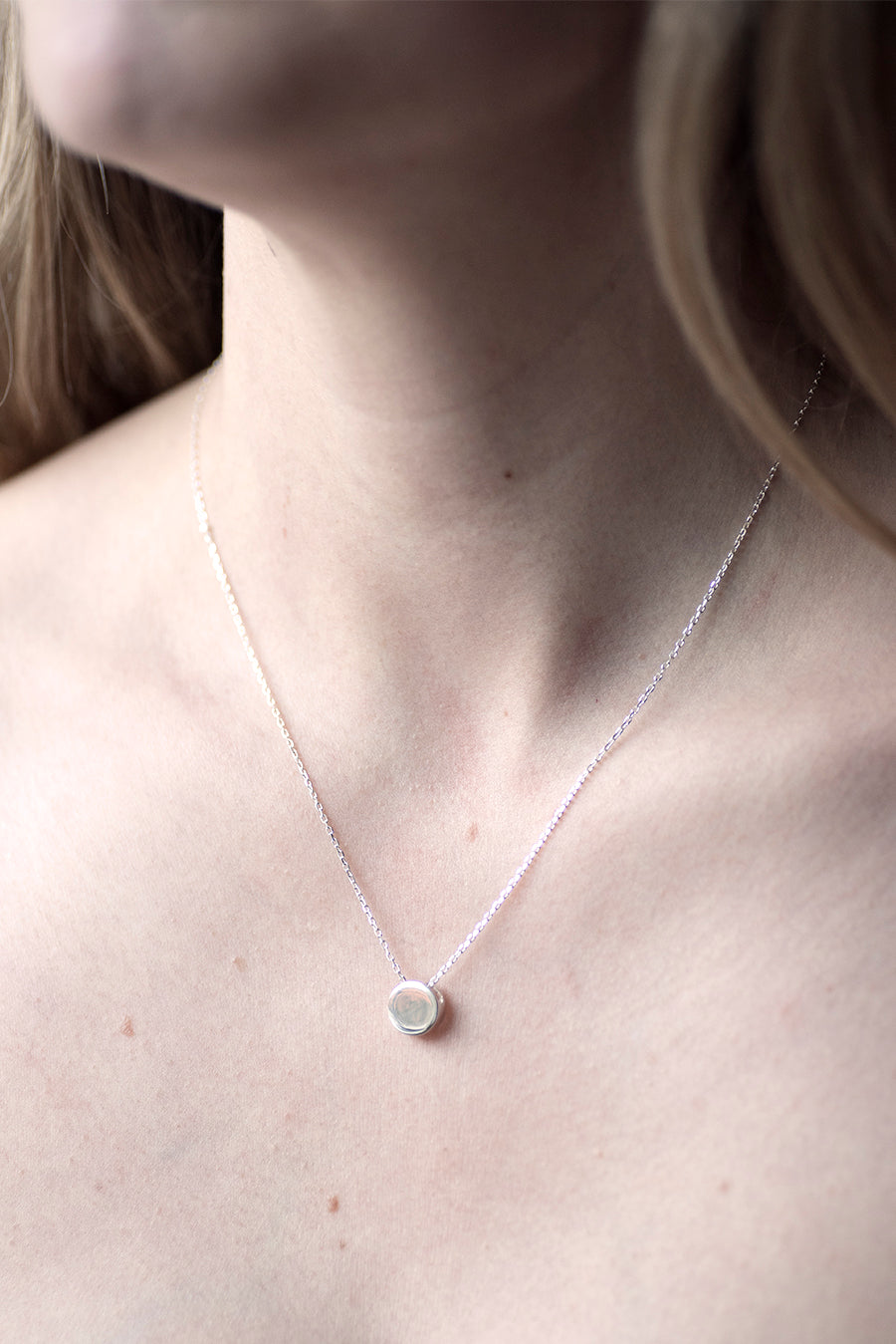 PLUTTEN ROUND NECKLACE