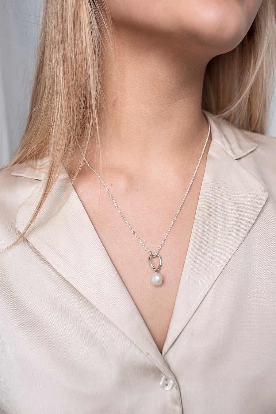 LILLEBROR PEARL NECKLACE